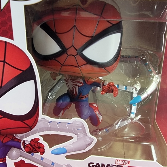 Peter Parker advanced suit 2.0 funko # 971 (nib) with pop protector - Picture 3 of 7